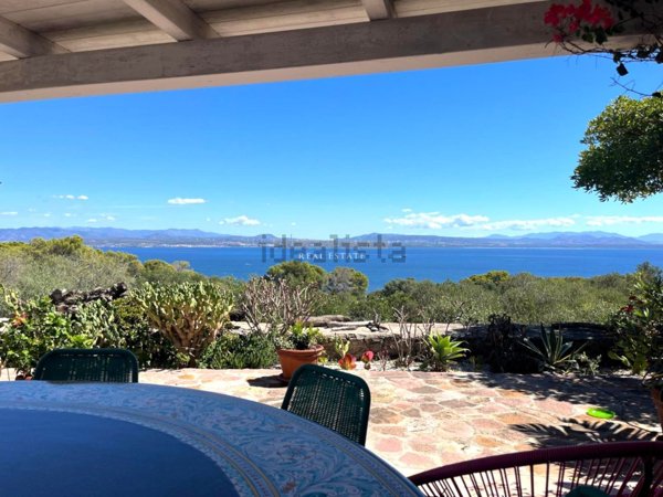 casa indipendente in vendita a Carloforte