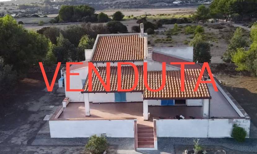 casa indipendente in vendita a Carloforte