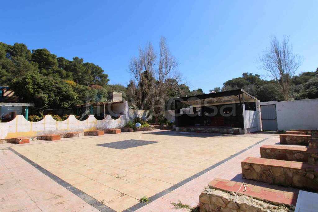 negozio in vendita a Carloforte