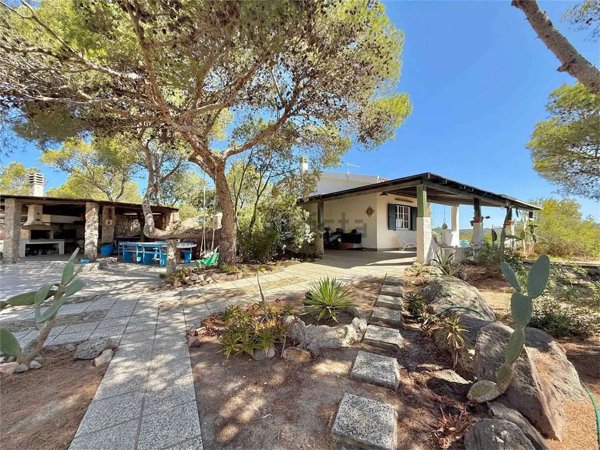 casa indipendente in vendita a Carloforte
