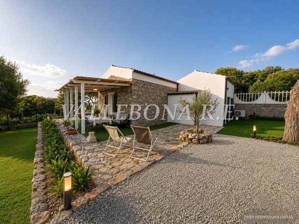 casa indipendente in vendita a Carloforte