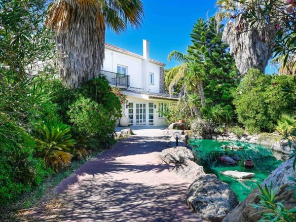casa indipendente in vendita a Carloforte