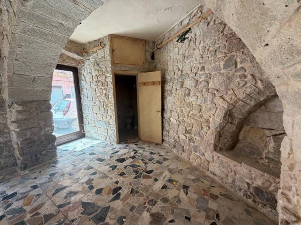 negozio in vendita a Carloforte