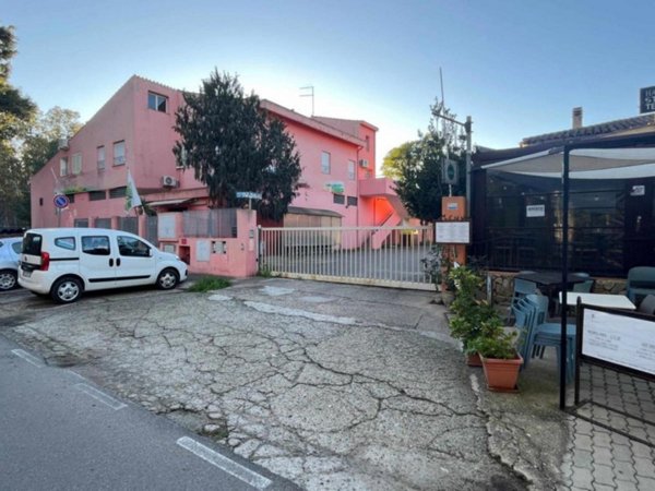 locale commerciale in vendita a Castiadas