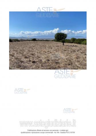 terreno edificabile in vendita a Collinas