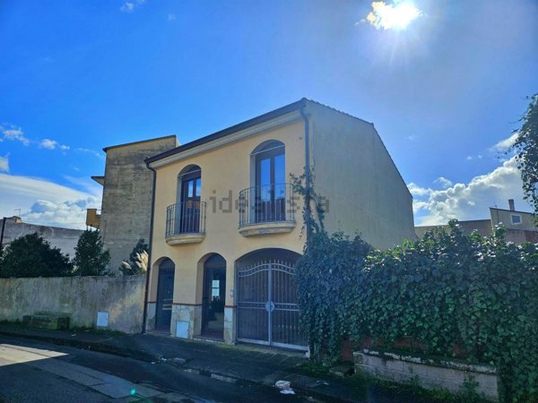 trivano in vendita a Decimoputzu