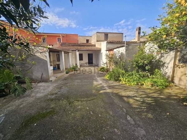casa indipendente in vendita a Decimoputzu