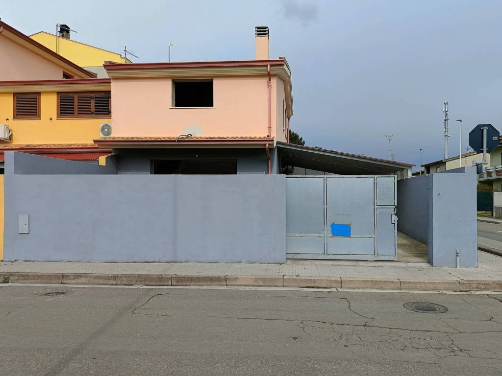 casa indipendente in vendita a Decimoputzu