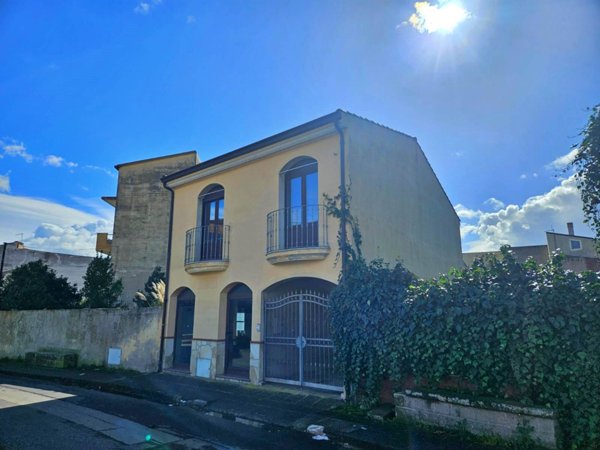 trivano in vendita a Decimoputzu