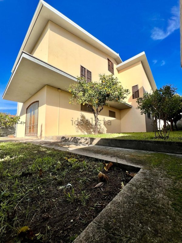 casa indipendente in vendita a Dolianova