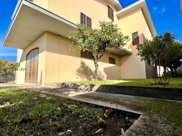 casa indipendente in vendita a Dolianova