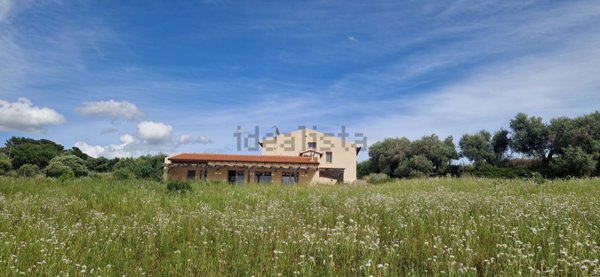 casa indipendente in vendita a Dolianova