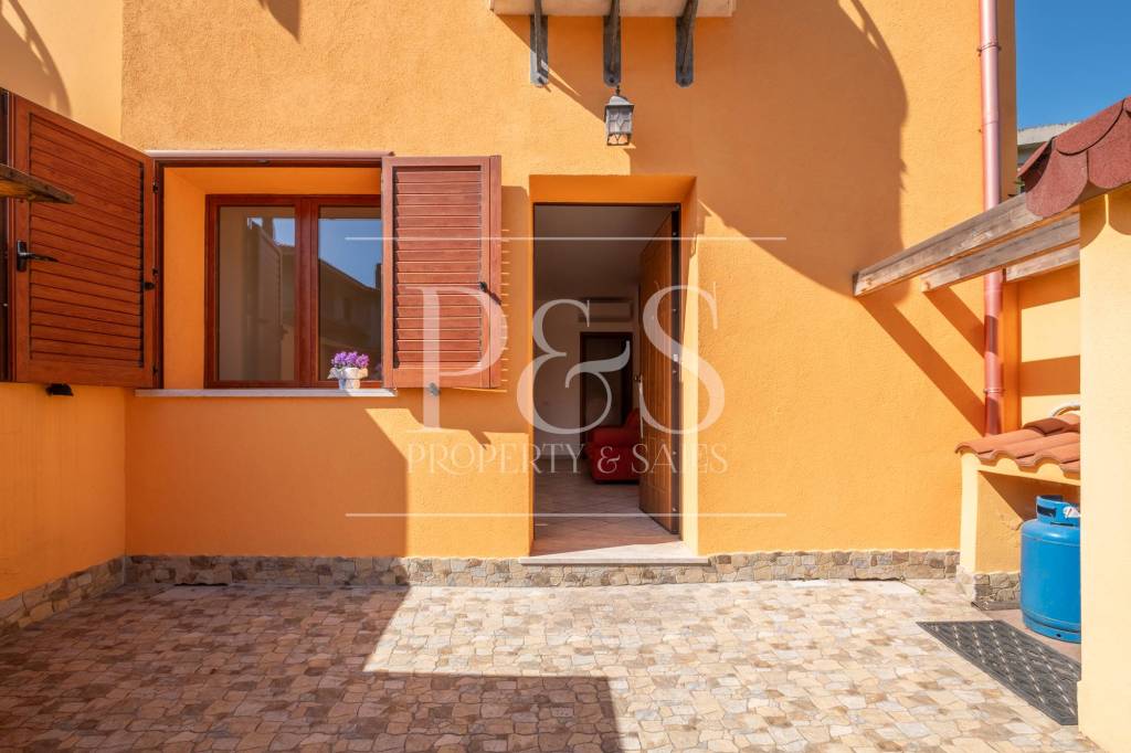 casa indipendente in vendita a Dolianova