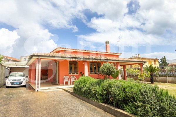casa indipendente in vendita a Dolianova