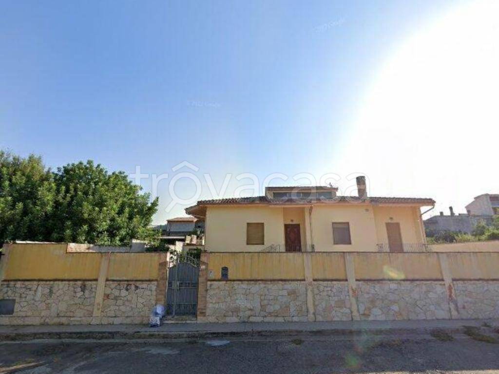 casa indipendente in vendita a Dolianova