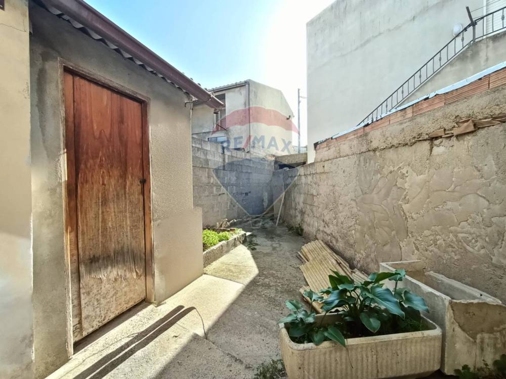 casa indipendente in vendita a Dolianova