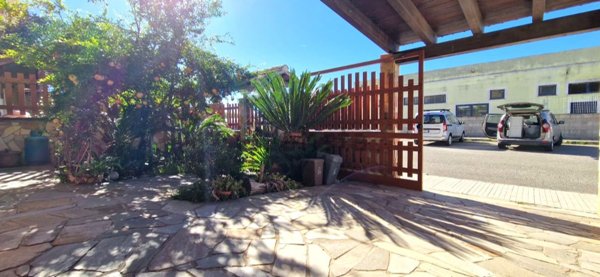 casa indipendente in vendita a Dolianova