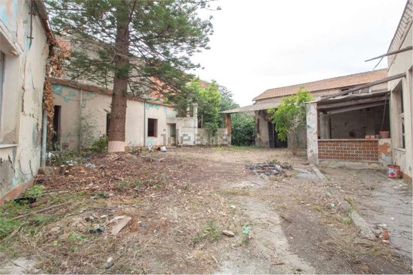 casa indipendente in vendita a Dolianova