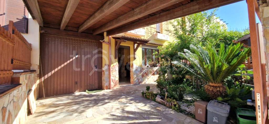 casa indipendente in vendita a Dolianova