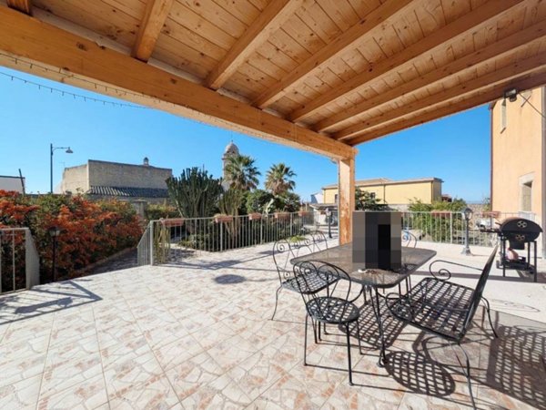 casa indipendente in vendita a Dolianova