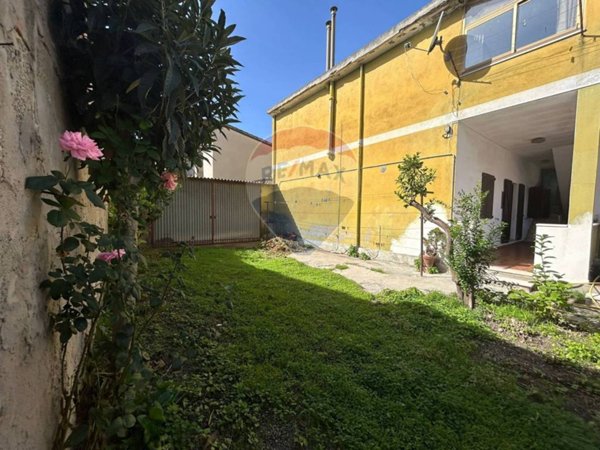 casa indipendente in vendita a Dolianova