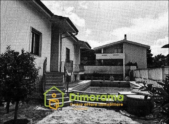 casa indipendente in vendita a Dolianova