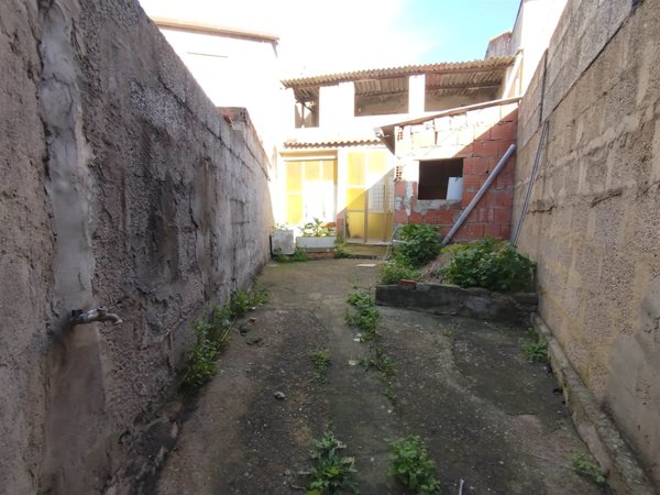 casa indipendente in vendita a Dolianova