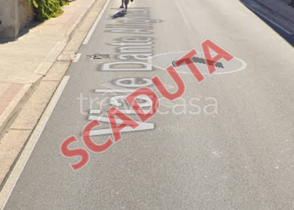 locale commerciale in vendita a Dolianova