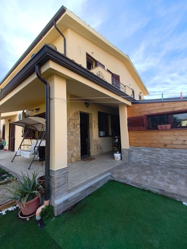 casa indipendente in vendita a Dolianova