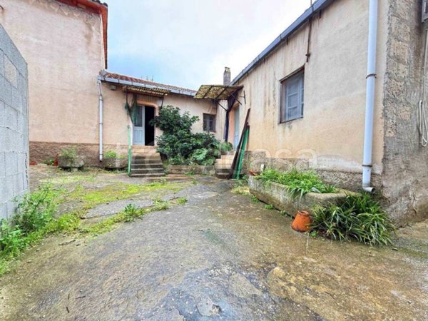 casa indipendente in vendita a Dolianova