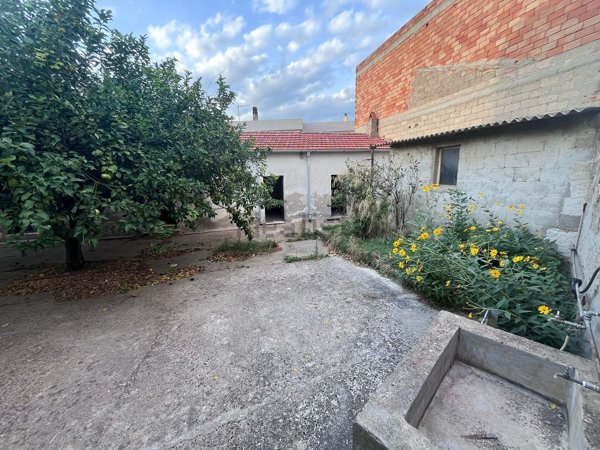 casa indipendente in vendita a Dolianova