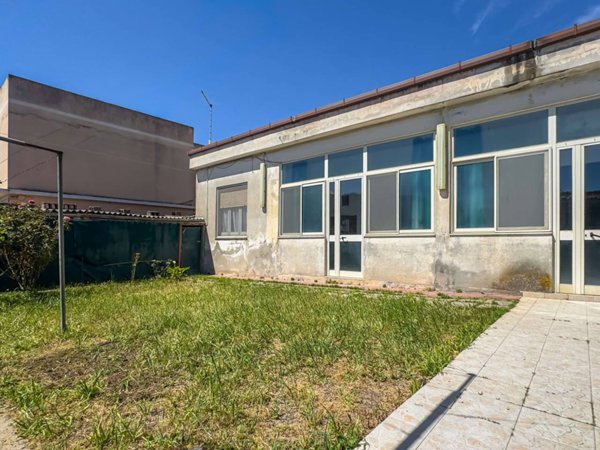 casa indipendente in vendita a Dolianova