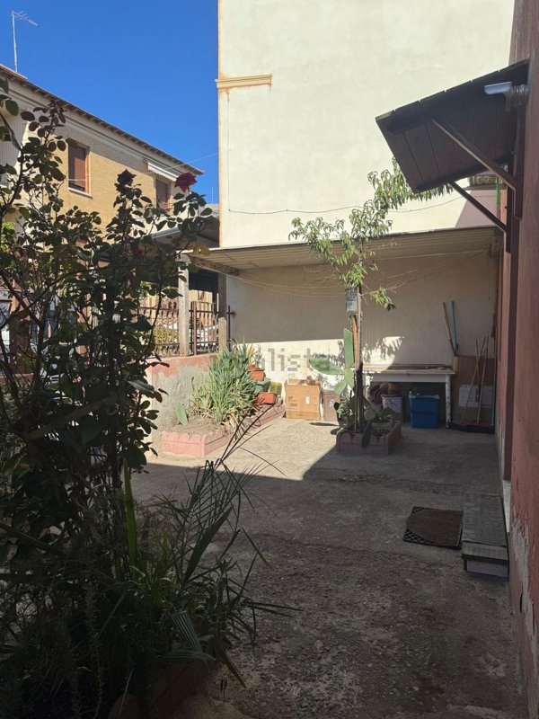 casa indipendente in vendita a Dolianova