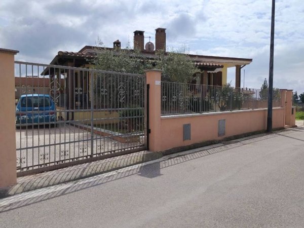casa indipendente in vendita a Dolianova