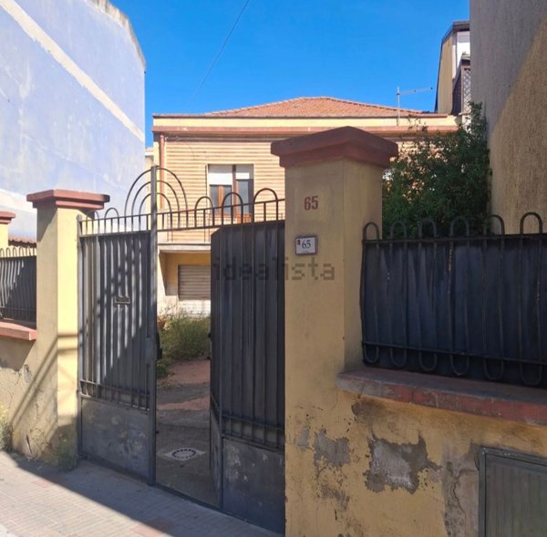 casa indipendente in vendita a Dolianova