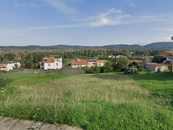 terreno edificabile in vendita a Dolianova