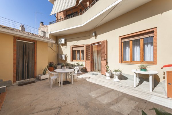 casa indipendente in vendita a Dolianova