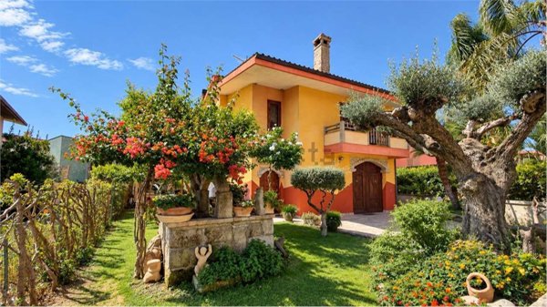 casa indipendente in vendita a Dolianova
