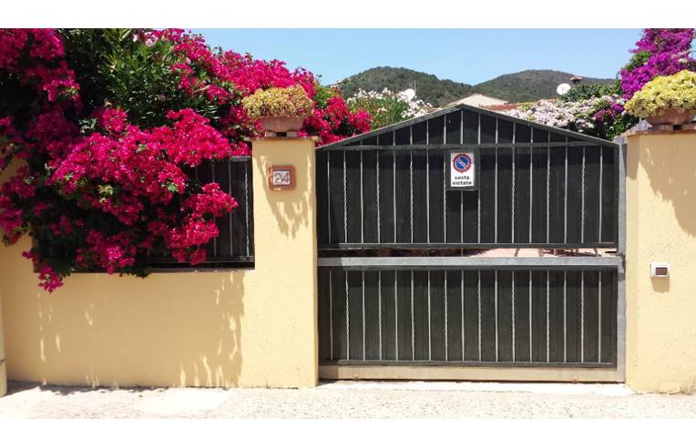 casa indipendente in vendita a Domus de Maria in zona Chia
