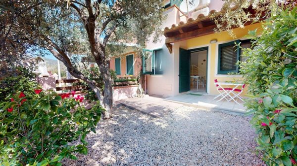 casa indipendente in vendita a Domus de Maria in zona Chia