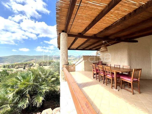 casa indipendente in vendita a Domus de Maria in zona Chia