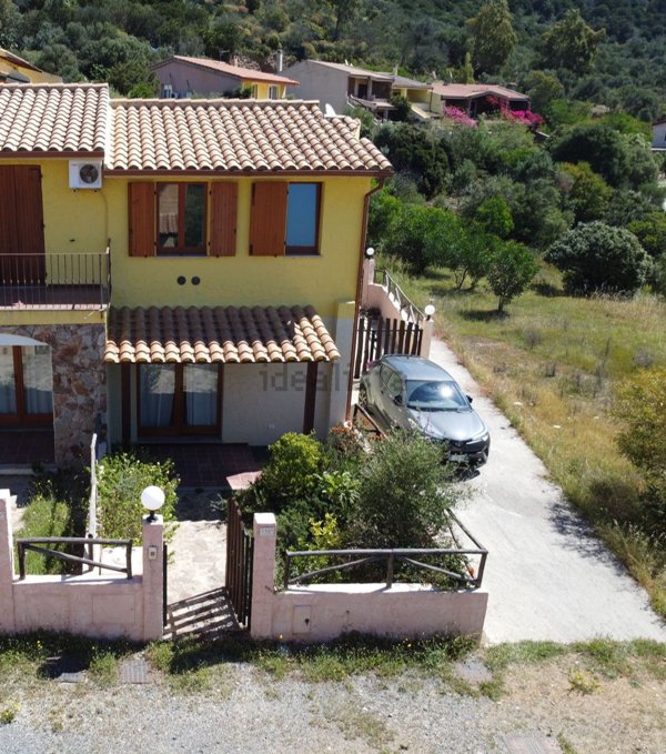 casa indipendente in vendita a Domus de Maria in zona Chia
