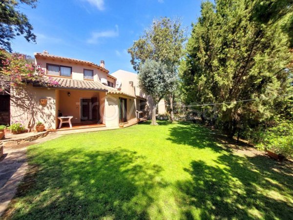 casa indipendente in vendita a Domus de Maria in zona Chia