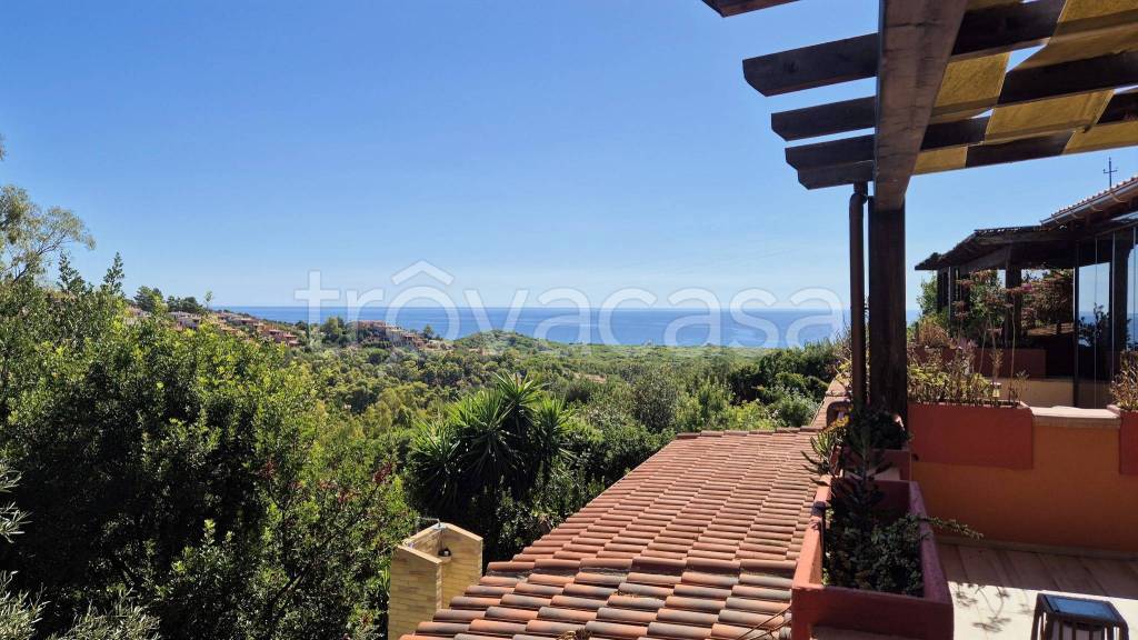 casa indipendente in vendita a Domus de Maria in zona Chia