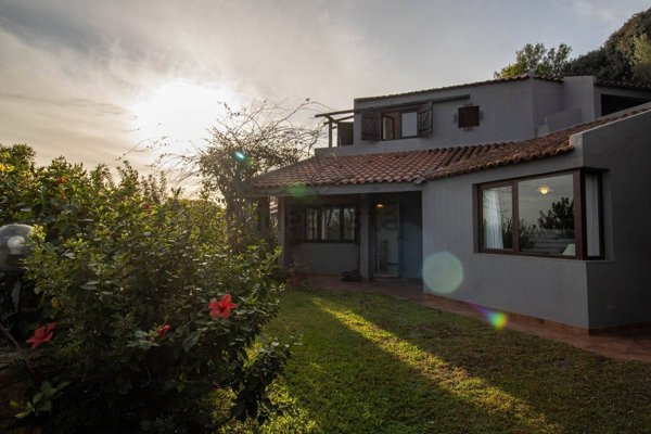 casa indipendente in vendita a Domus de Maria in zona Chia