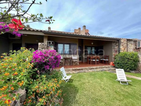 casa indipendente in vendita a Domus de Maria in zona Chia