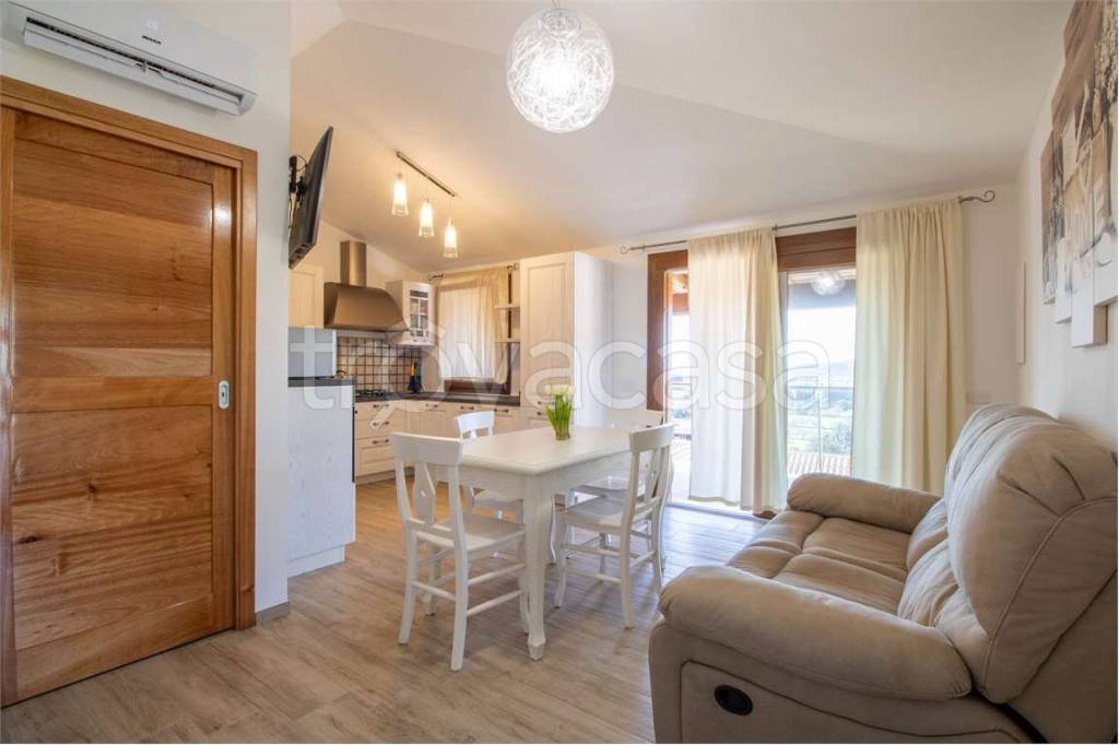 casa indipendente in vendita a Domus de Maria in zona Chia