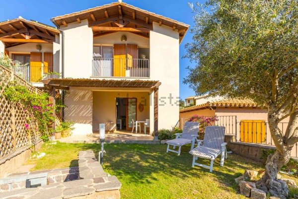 casa indipendente in vendita a Domus de Maria in zona Chia