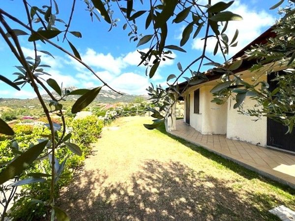 casa indipendente in vendita a Domus de Maria in zona Chia