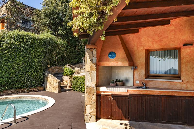 casa indipendente in vendita a Domus de Maria in zona Chia